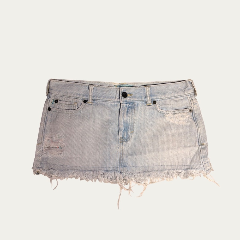 Y2K Hollister Light Wash Distressed Denim Micro Mini Skirt Frayed Hem #16
